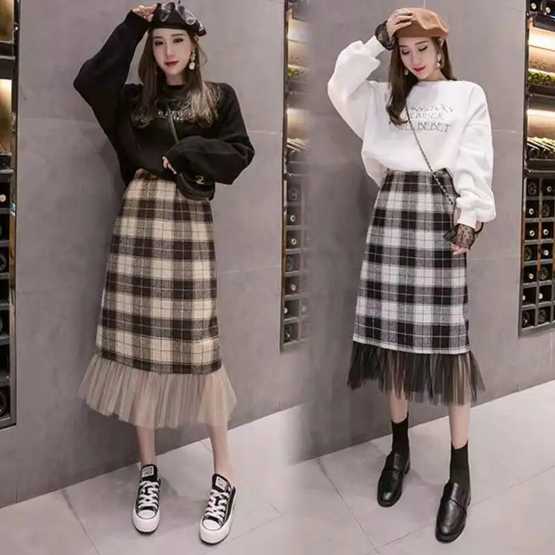 

New 2021 Spring Tassel Hem High Waist Pencil Skirts Womens Black and White Plaid Woolen Female Side Split Midi Skirts