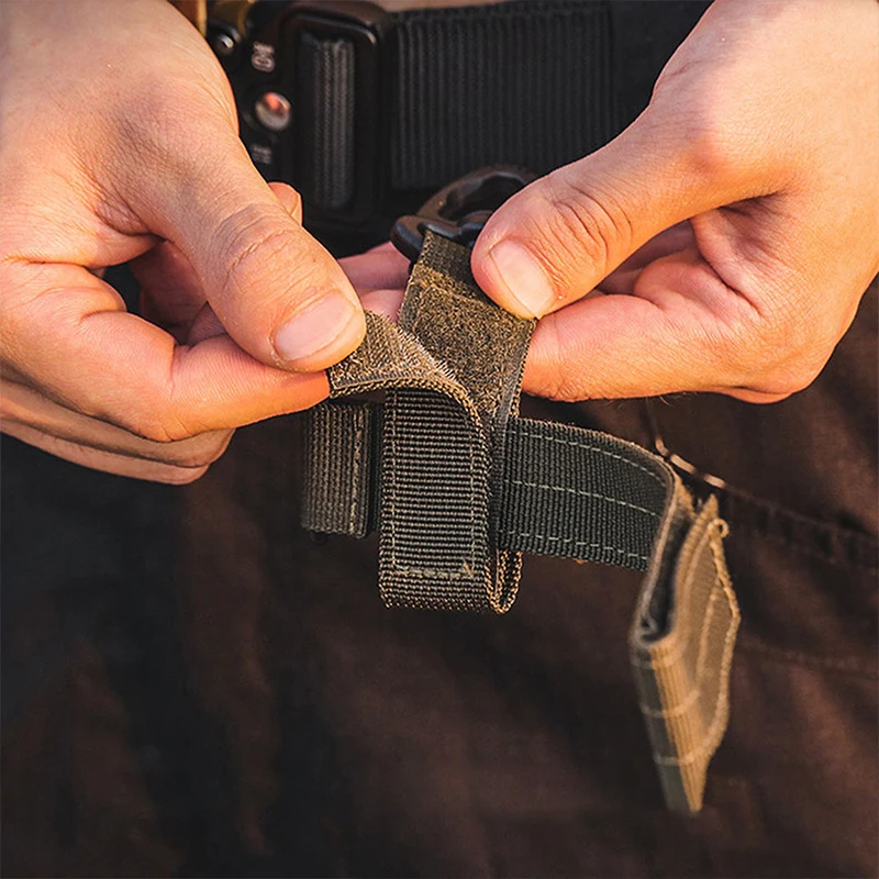 

Multi-purpose Glove Hook Nylon Gloves Holder Belt Glove Strap Camping Hanging Buckle Outdoor Tactical Gloves