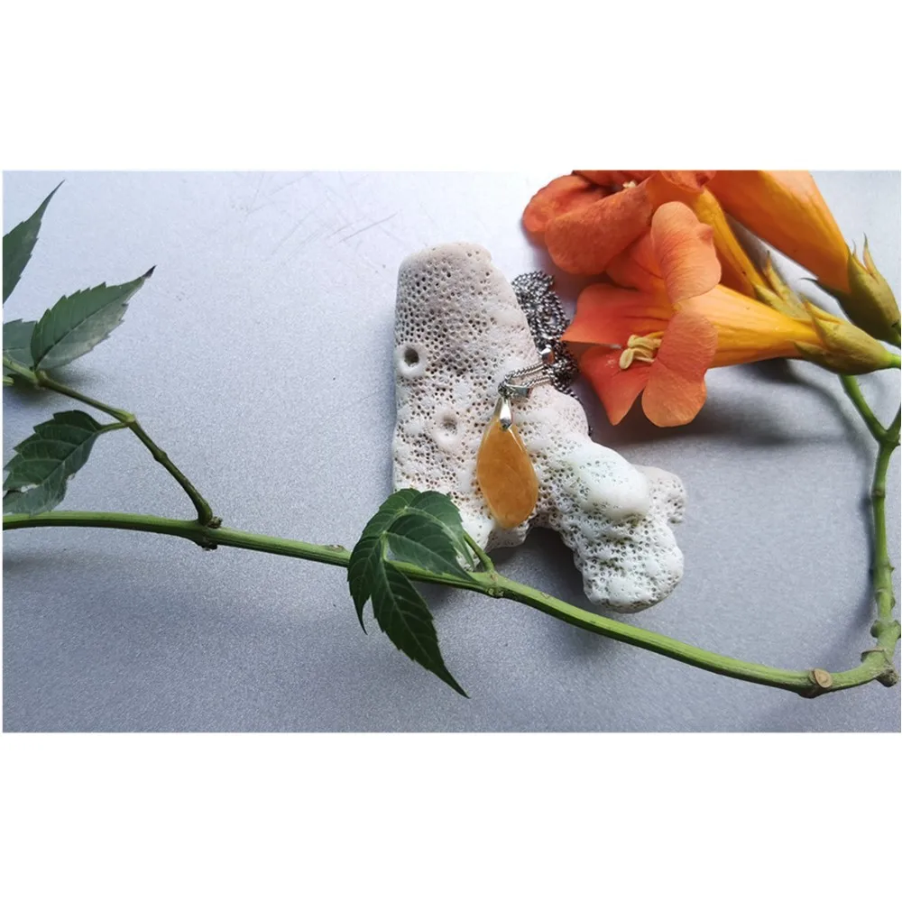 

Natural Jade Fu Melon Pendant Jadeite Emerald Necklace Carved Charm Jewellery Fashion Amulet for Men Women Lucky Gifts