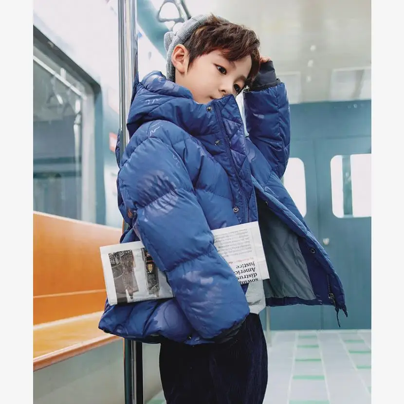 

Пуховик детский с капюшоном, на белом утином пуху, A868