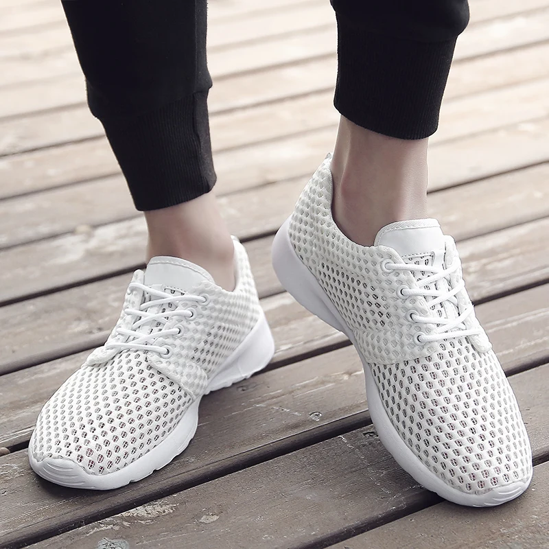 

Hot Brand Men Running Shoes Openwork Couple Mesh Shoes Breathable Mesh Lightweight Sneakers New Comfortable Outdoor Sports Shoes