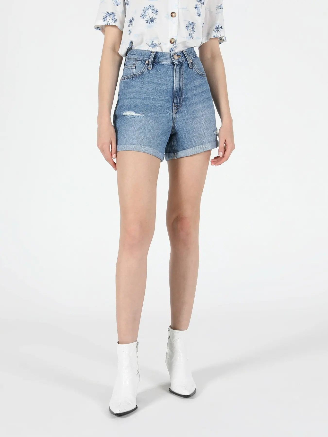 

Denim Woman Short