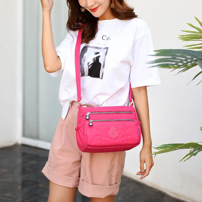 Новинка 2021 Маленькая женская сумка через плечо мессенджер водонепроницаемая