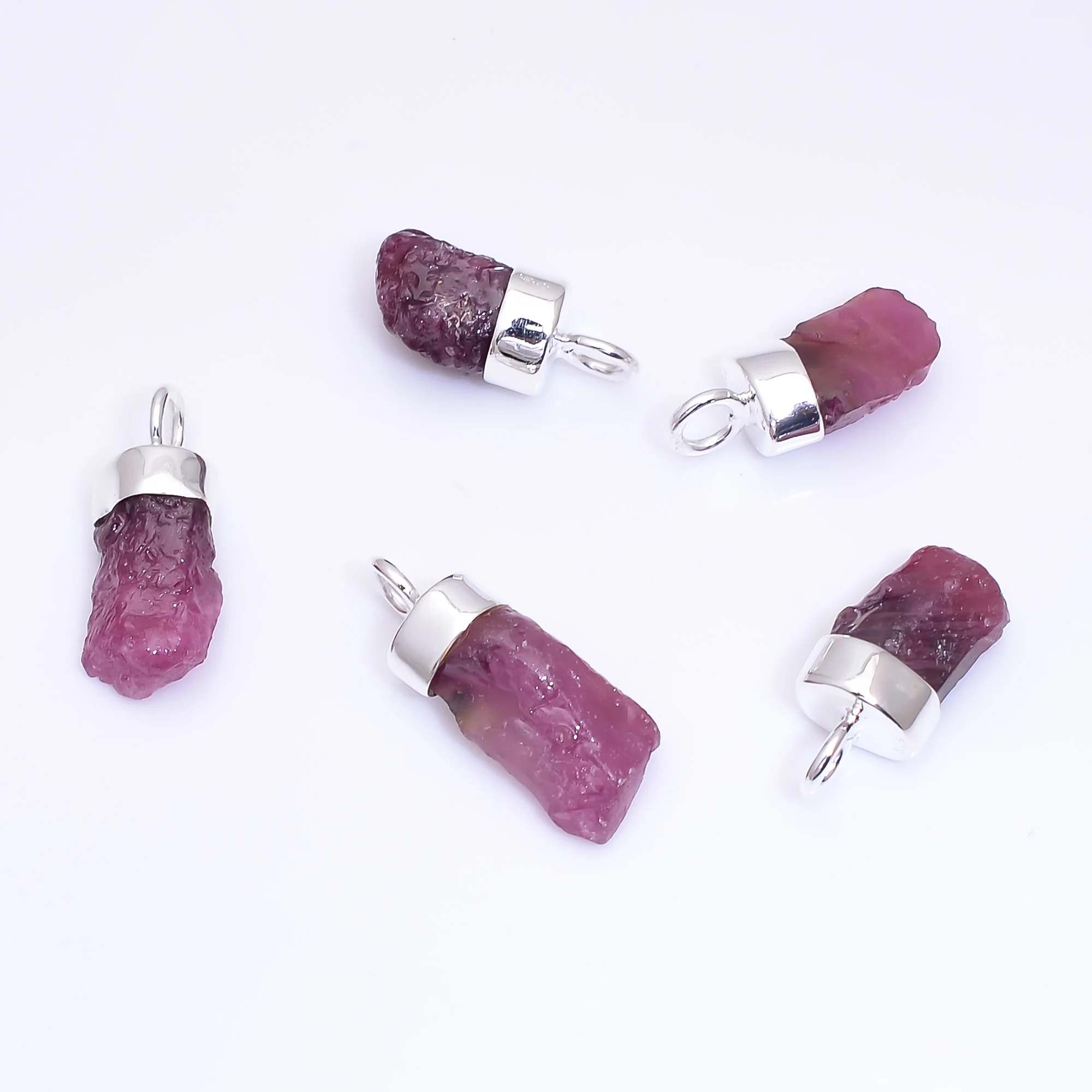 Кулон ручной работы в форме мороженого натуральный замбийский изумруд рубин