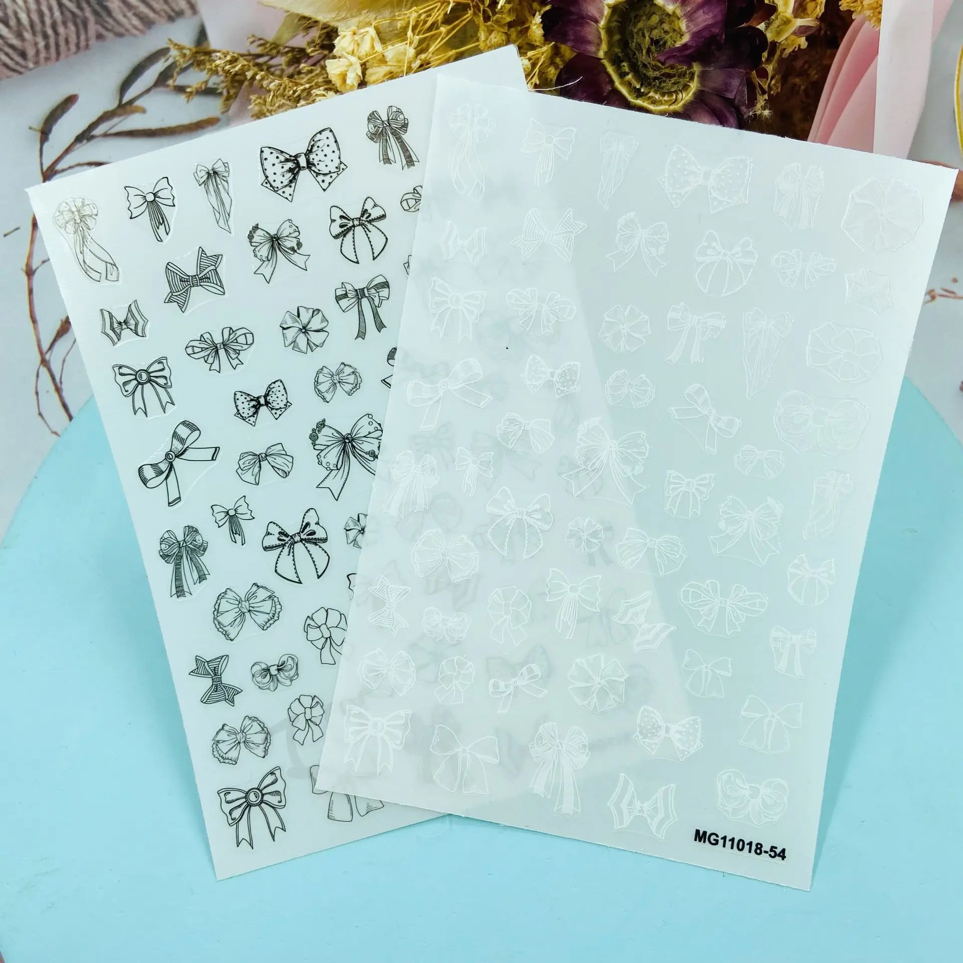 

New Black and White Lace Bow Pattern Nail Art Sticker Self-adhesive Transfer Sticker 3D Slider DIY Nail Sticker Nail Art Parcel