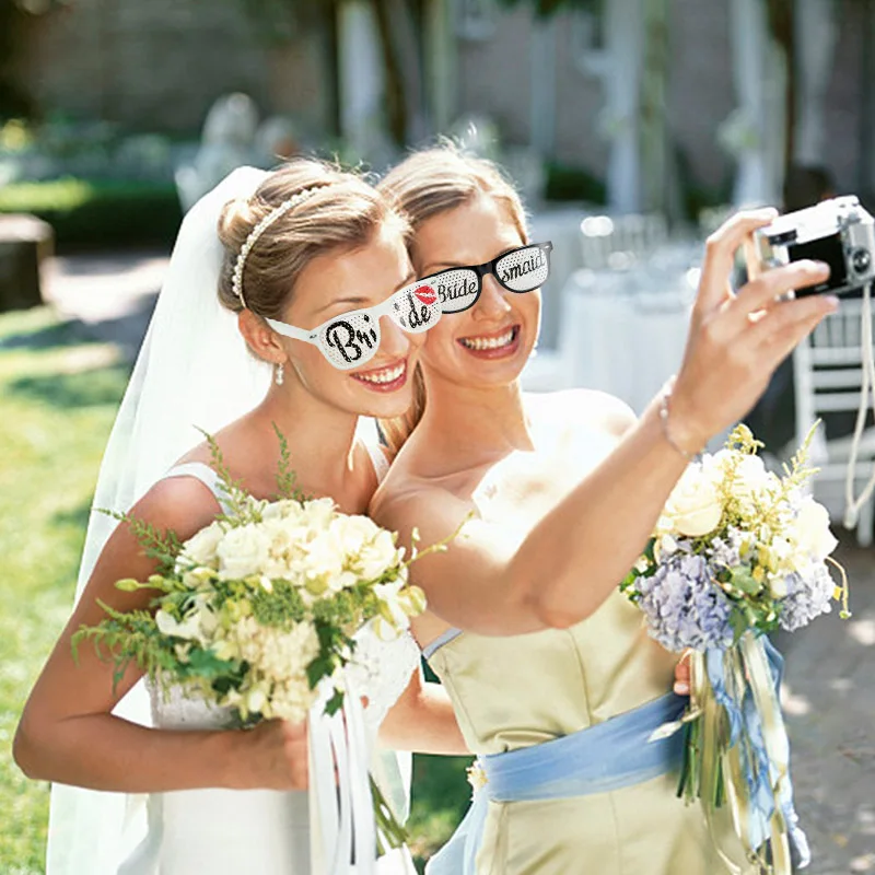 

Novelty Wedding Party Props Plastic Black White Bride And Bridesmaid Glasses Bachelorette Fancy Dress Costume Party Glasses 1Pcs