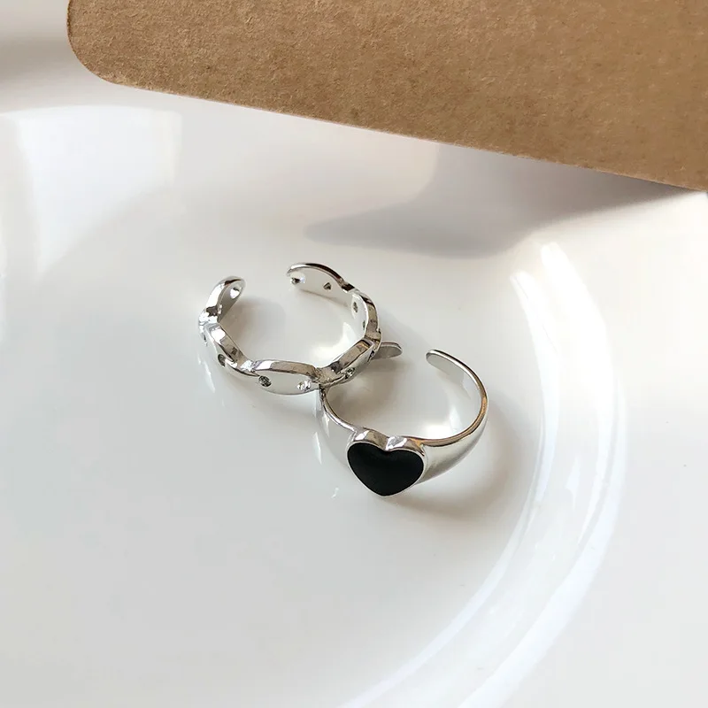

Korea Ins Style Trend Black Stone Open Ring Heart Design Women Personality Punk Adjustable Ring Retro Lady Hip Hop Rock Jewelry