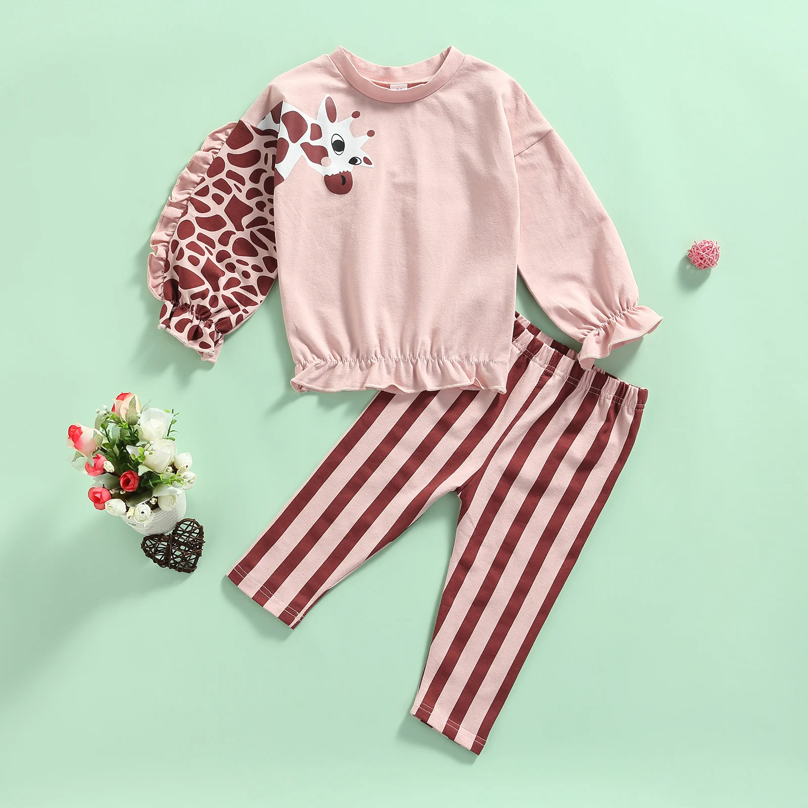

1-5 Years 2 Pcs Infant Casual Outfits, Baby Girls Giraffe/candy Print Long Sleeve Round Neck Pullover + Color Block Striped Pant