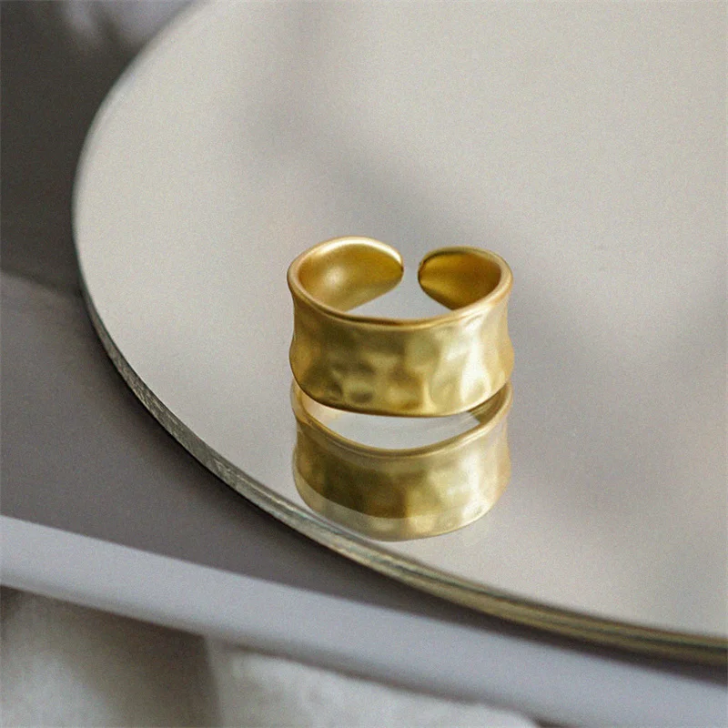 

Men's and women's rings light luxury jewelry ring women personalized index finger couple bracelet metal ring