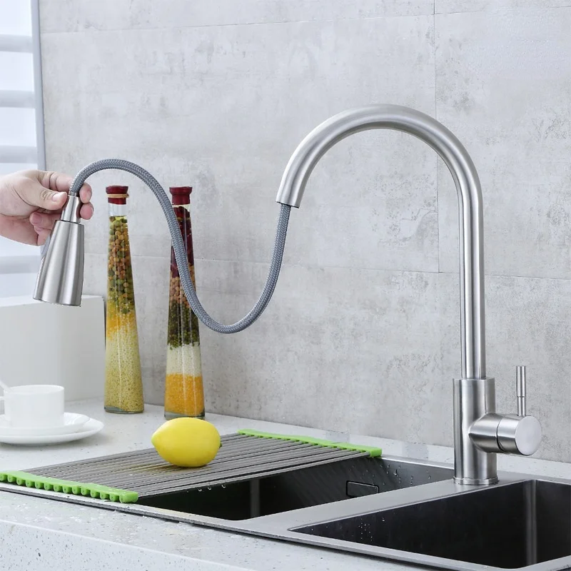 

Pull-out Multi-function Kitchen Sink Faucet with Hot and Cold Mixed Water Kitchen Sink Faucet 304 Stainless Steel Brushed Faucet
