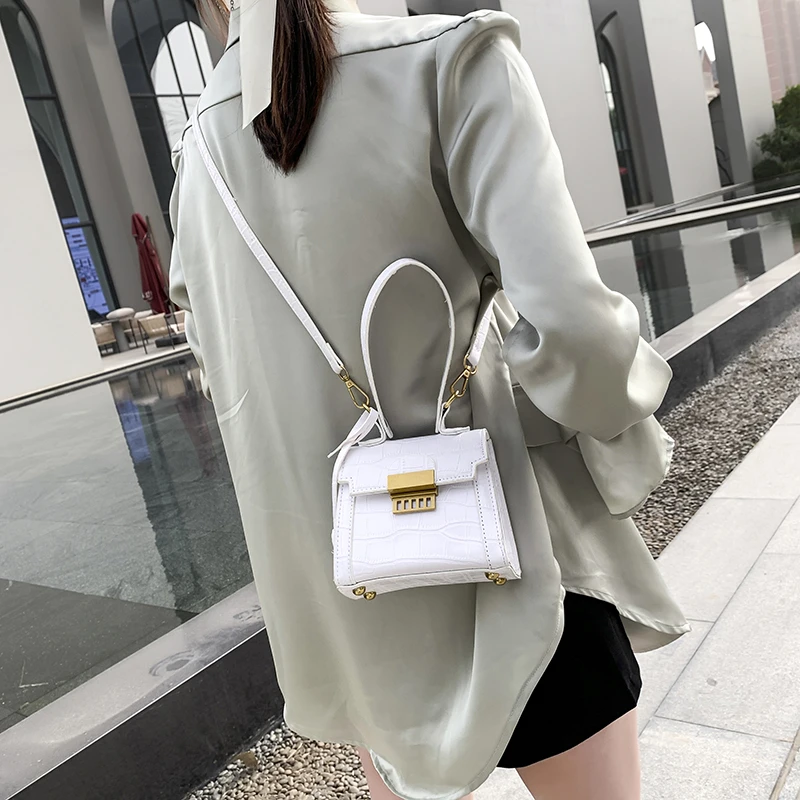 

Crocodile pattern Mini Tote bag 2021 Fashion New High-quality PU Leather Women's Designer Handbag Lock Shoulder Messenger Bag
