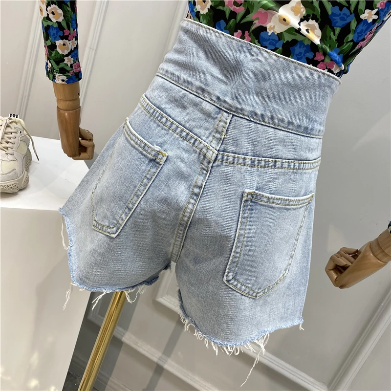 Рваные джинсовые шорты для женщин широкие потертые с завышенной талией и пряжкой