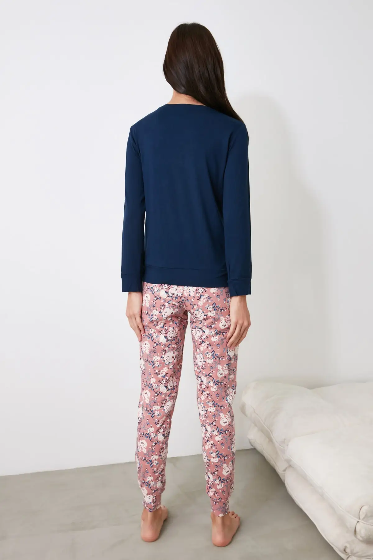 

Trendyol Printed Knitted Pajamas Set THMAW21PT1033