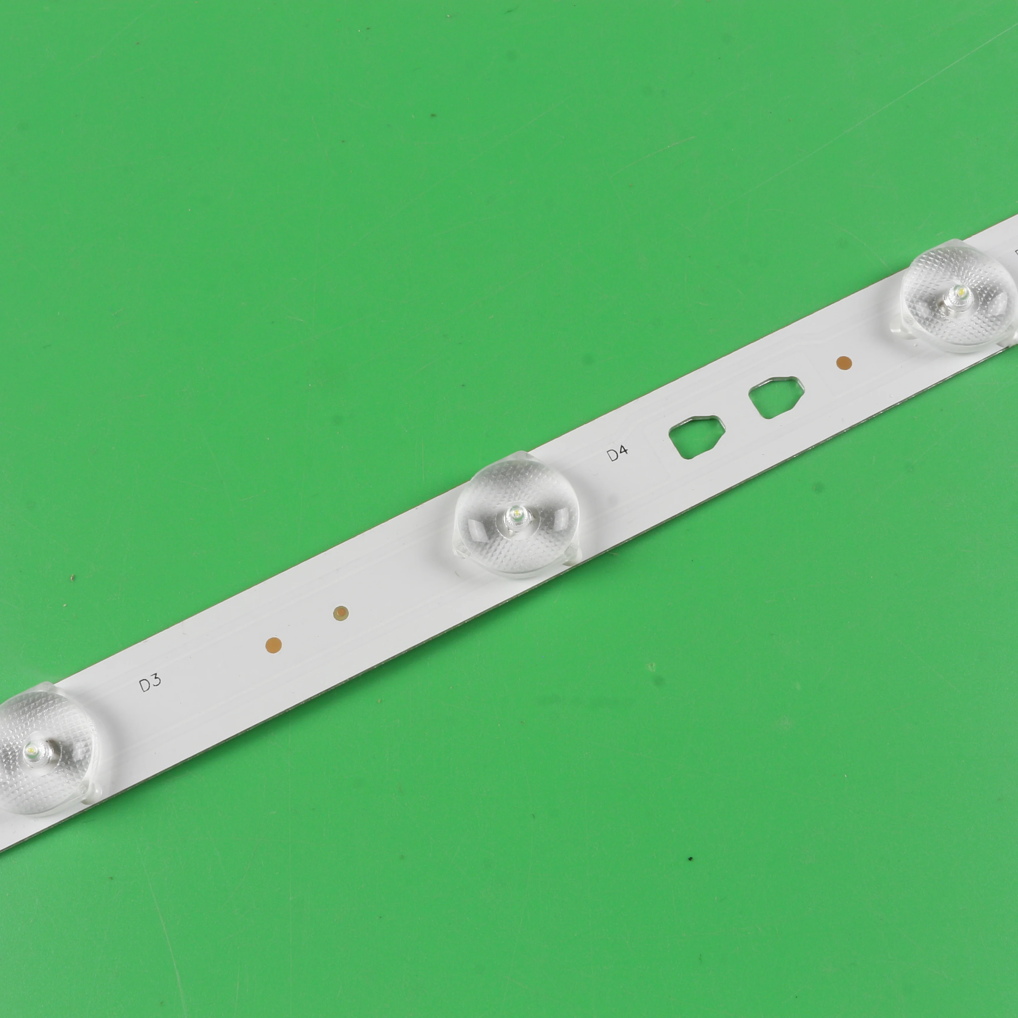 Светодиодная лента 315D10-ZC14-07(A) 30331510213 LED 315D10 LE32D8810 MTV-3229LTA2 для LE32A7100L 3 шт. 10
