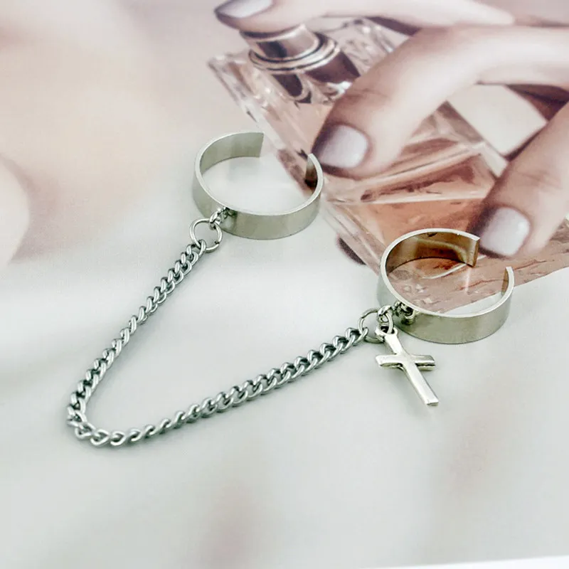 

Hip Hop Punk Edelstahl Mnner Zwei Stck Ring Die Kreuz Kette ffnung Ring Titan Stahl Liebhaber Ring Urlaub Partei geschenke