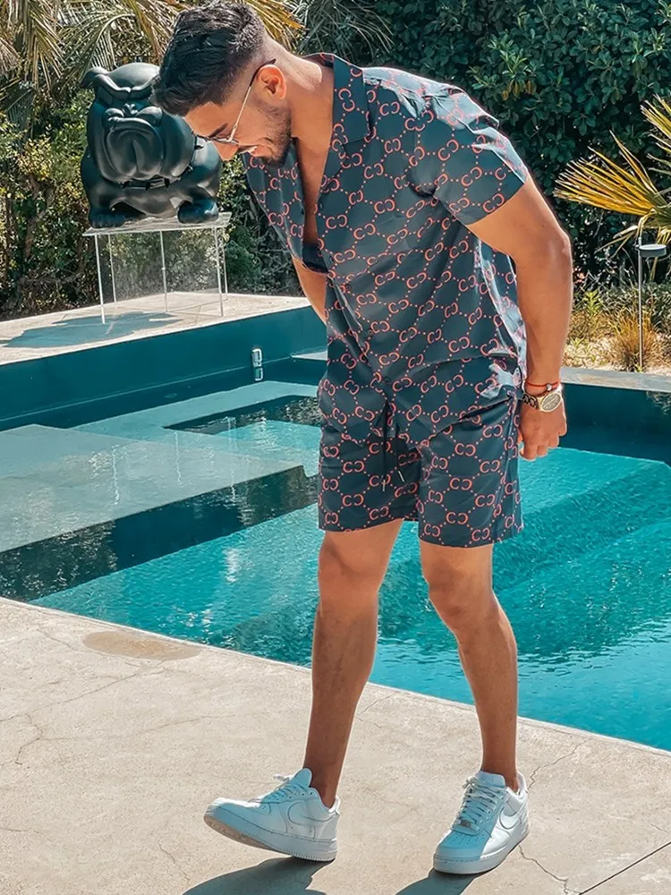 

Summer Fashion Trend Printing Sets Men Hawaii Shorts Shirt Casual Turn-down Collar Floral Shirt Beach Short Sleeve Suit