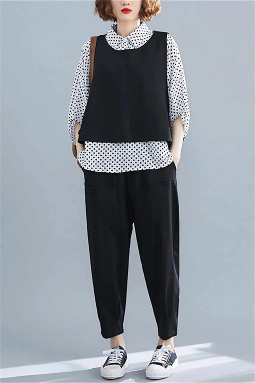 

Women Large Size Fashion Polka Dot Lapel Shirts Black Vest Elastic Waist Harem Pant Three Pieces Set Cotton Linen Casual Clothes