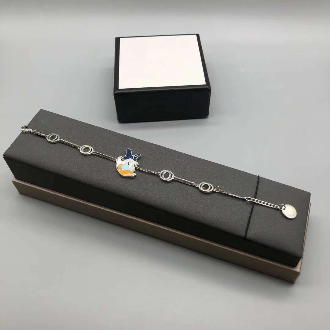 

Women's Donald Duck Bracelet S925 Sterling Silver European and American Retro Style Luxury Trend Original 1: 1 Birthday Gift