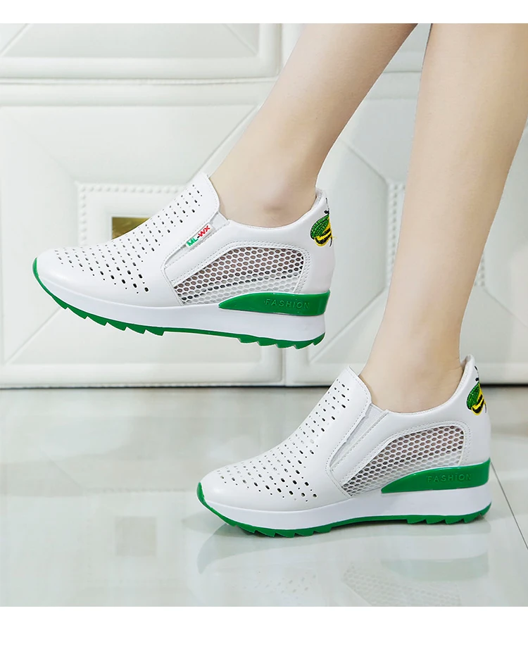 

Women's Shoes