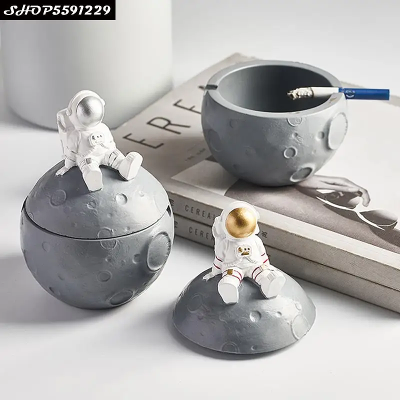 

Пепельница-астронавт из смолы, пепельница с крышкой, не летающая, современная, для дома, гостиной, офиса, украшение для дома, подарок