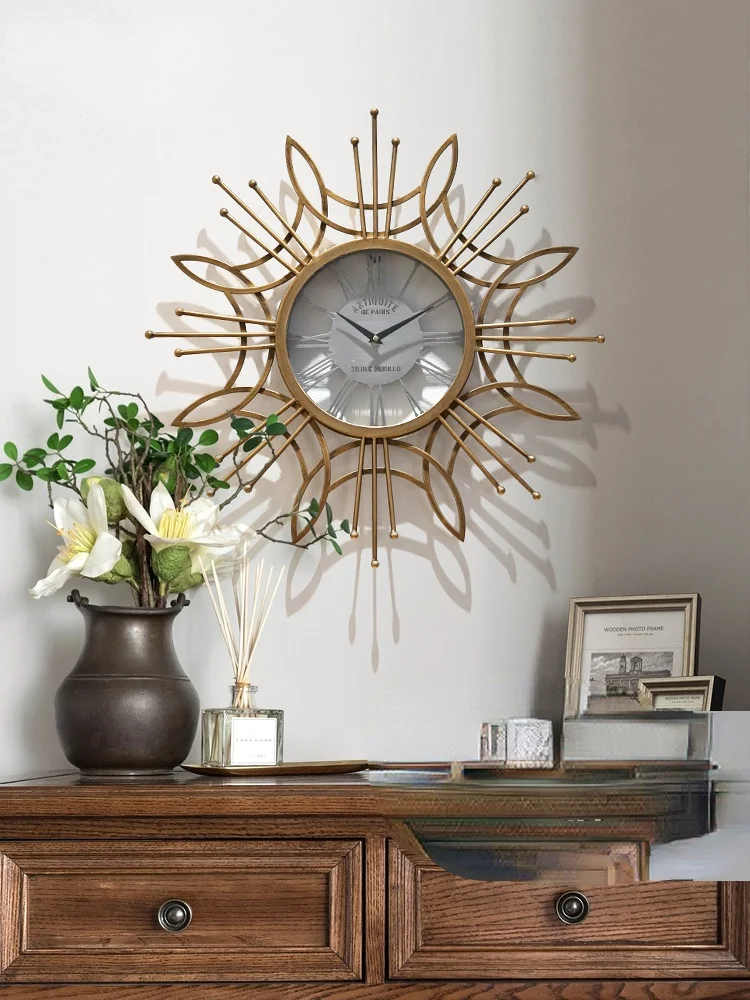 

American fashion creative wall clock decoration retro light luxury living room wall clock art mute horloge room decor WT5BGZ