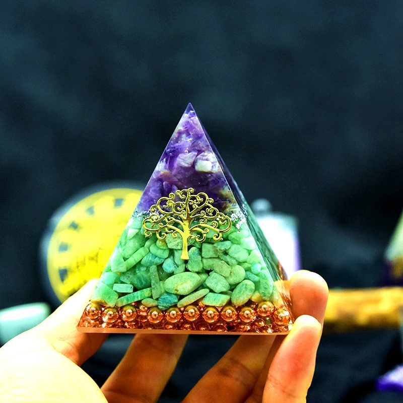 

Natural Amethyst Tianhe Stone Pyramid Reiki Chakra Generator Orgonite Meditation Tool Resin Handicrafts Home Decoration