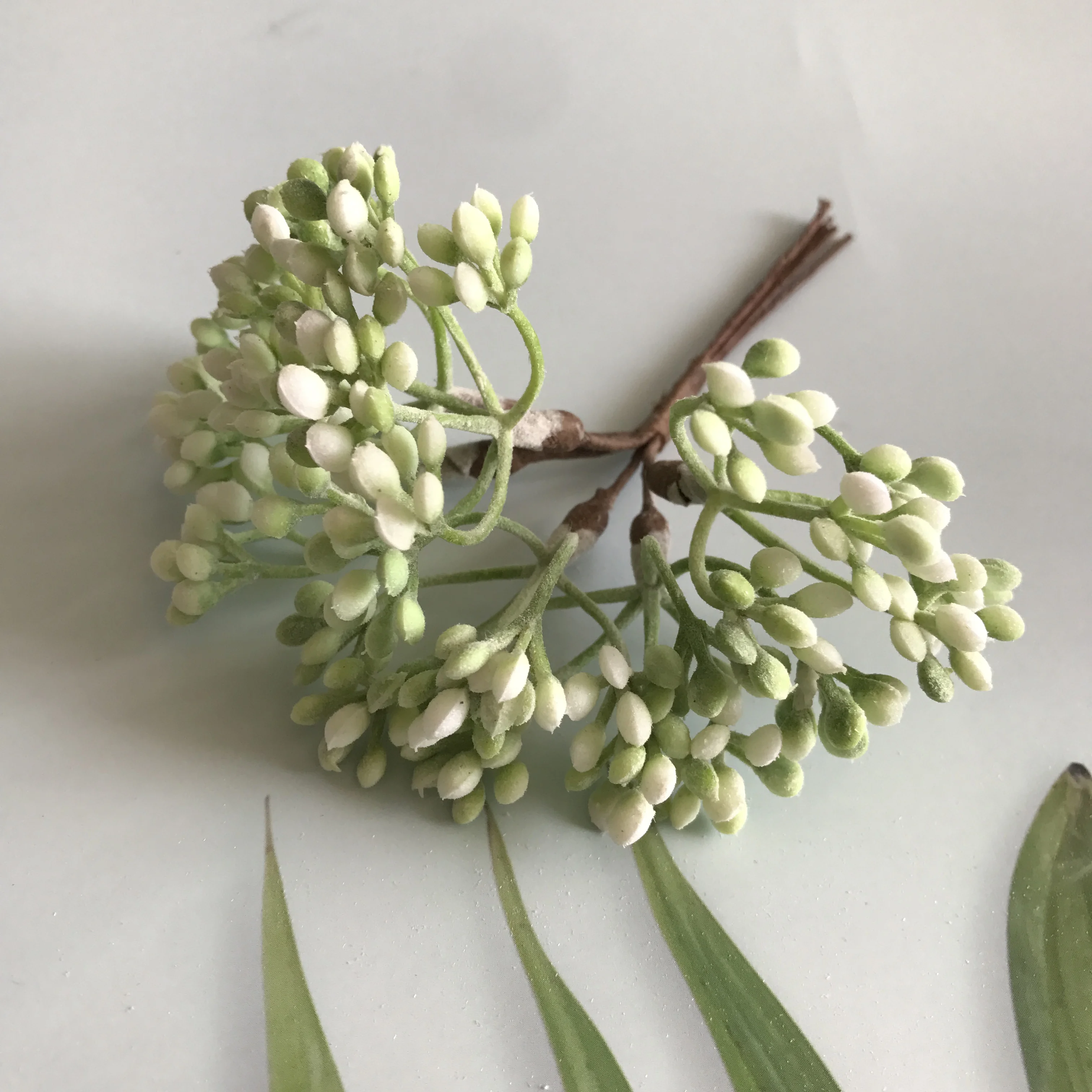 

Искусственные растения для скрапбукинга 6 шт.