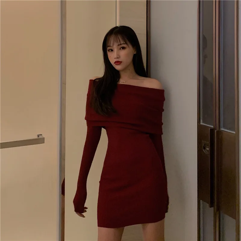 Вязаное облегающее платье с открытыми плечами женское сексуальное мини-платье