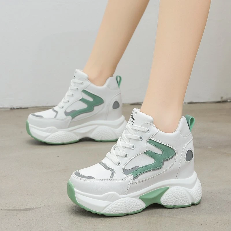 Женские кроссовки на массивной платформе повседневные теннисные туфли шнуровке