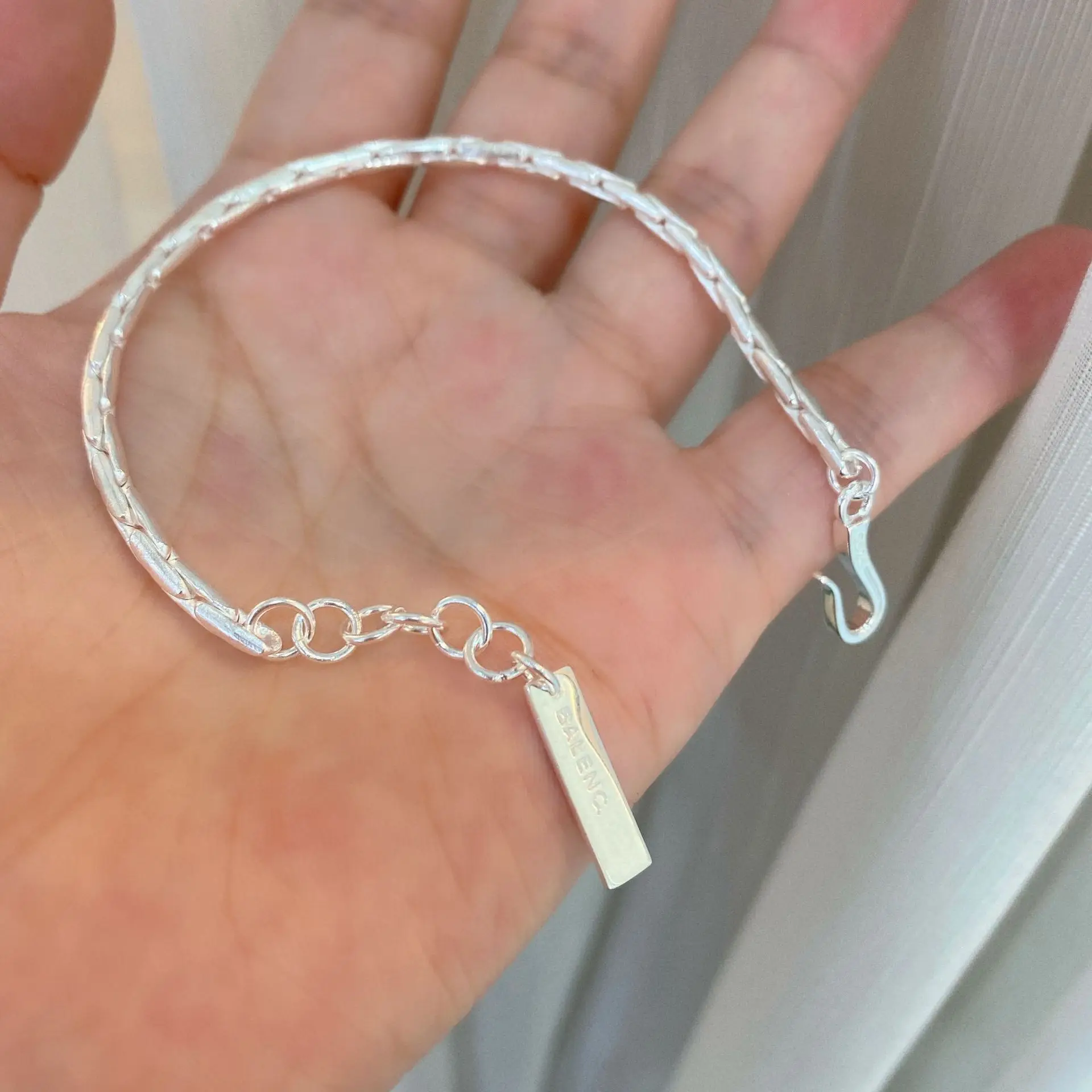 

Серебряная подсветка S925, корейский модный простой индивидуальный модный темпераментный трендовый браслет