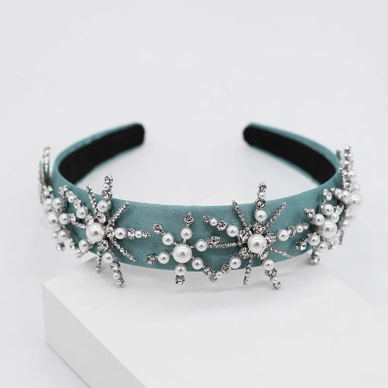 

Baroque Five-pointed Star Headband for Women Pearl Rhinestone Temperament Personality Luxury Headband Catwalk Show Hair Jewelry