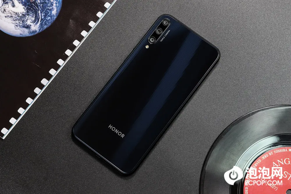 Стоковые Honor Play 3 сотовые телефоны Kirin 710F Восьмиядерный 6,3" ips 1560X720 6 ГБ ОЗУ 64 Гб ПЗУ 9,0 МП GPU TURBO Android смартфон