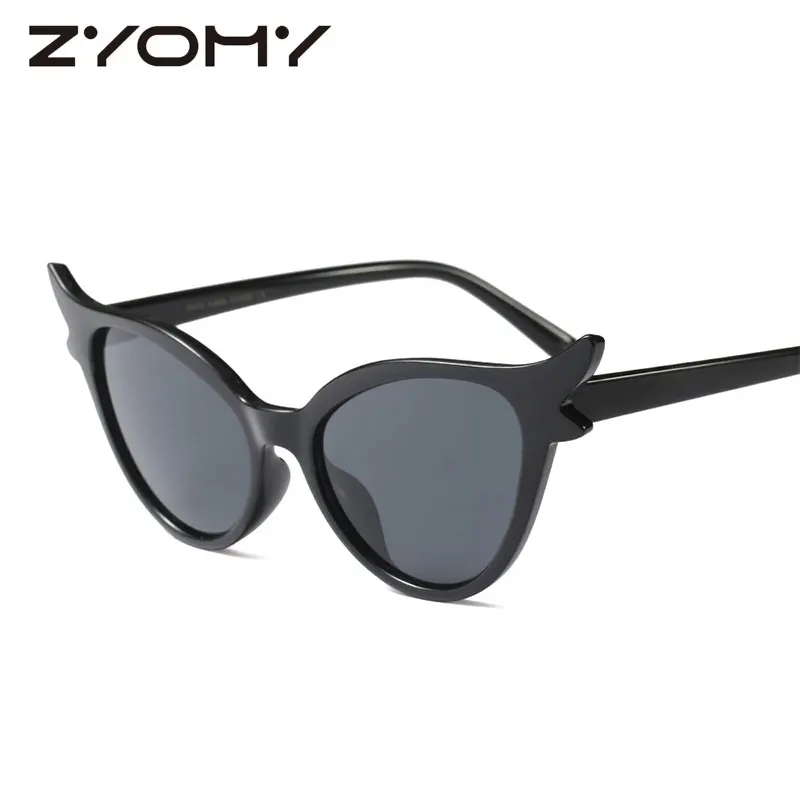 

Q New Vintage Black Cat Eye Sunglasses Women Fashion Brand Design Goggles Gradient Photochromic Glasses For Female Shades UV400