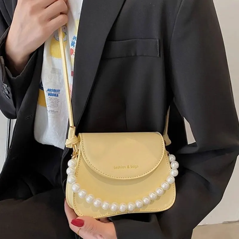 

Pearls Strap Evening Purses Women Small Handbags Chain Crossbody Shoulder Bags Leather Ladies Banquet Wedding Clutch Tote 2021