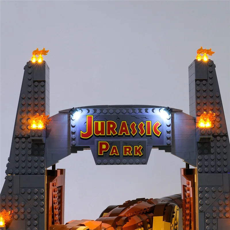 В наличии набор со светодиодсветильник кой для парка Юрского периода T rex Ram