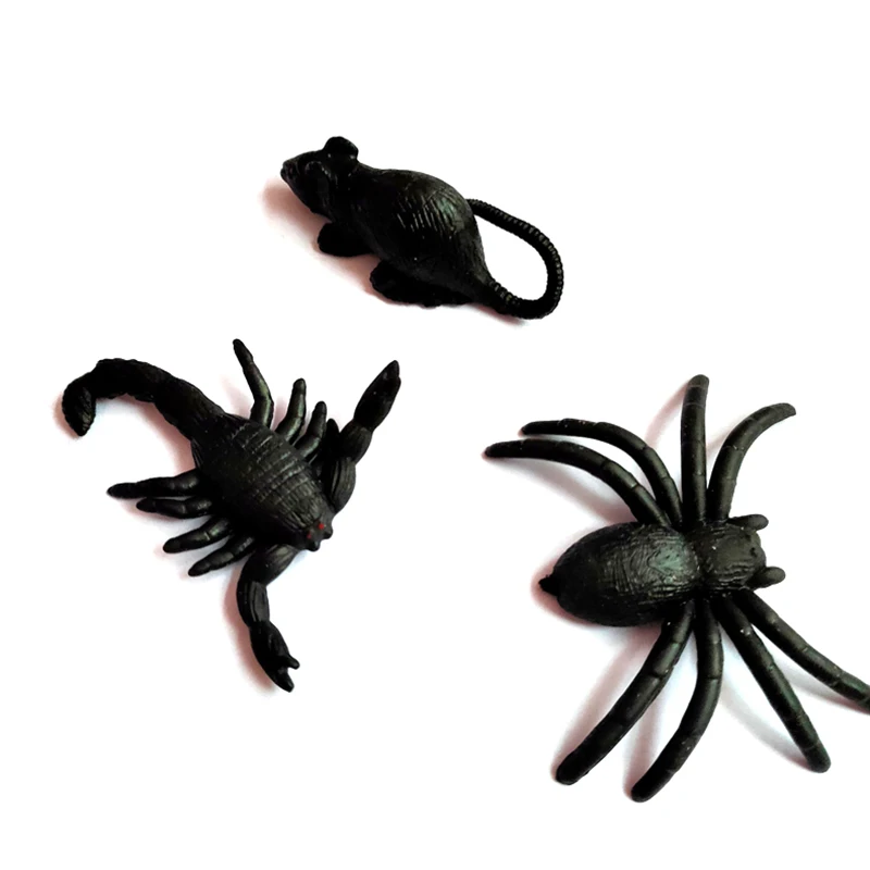 

Fun Prankish Scary Spider Rat Scorpion Wooden Box Animal Hidden in Case Trick Joke Gag Toy Scary Box