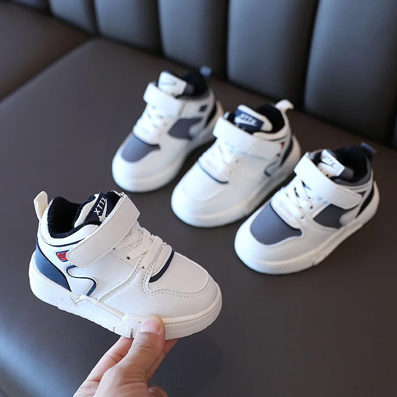 

Кроссовки Детские Зимние на плоской подошве, плюшевые, легкие