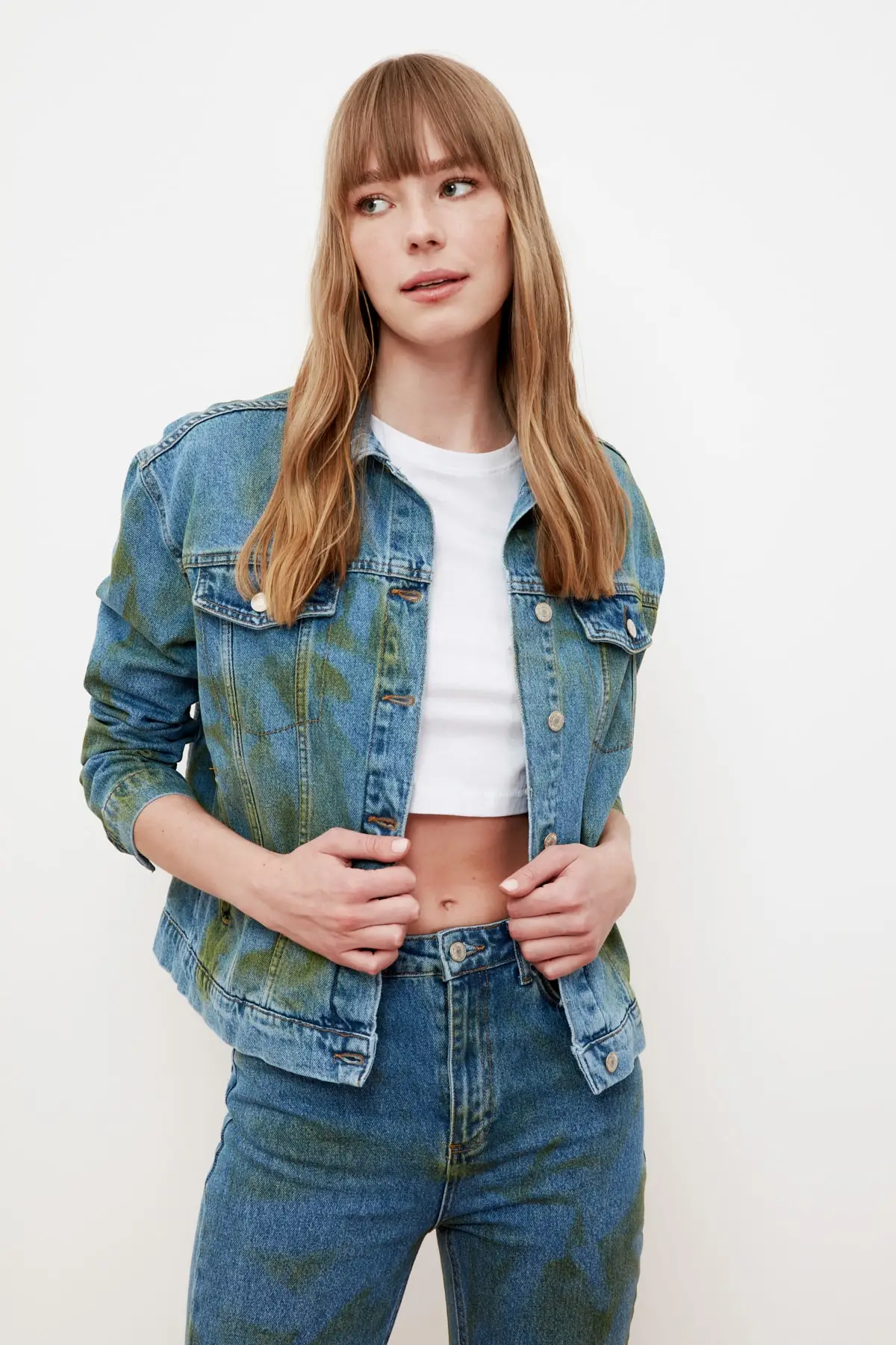 Trendyol Batik-Flushing Denim Jacket TWOSS21CE0320