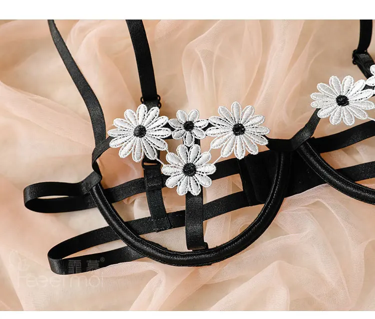 Sexy female sexy open file bare chest rim flower perspective bra set+ embroidery perspective split suit