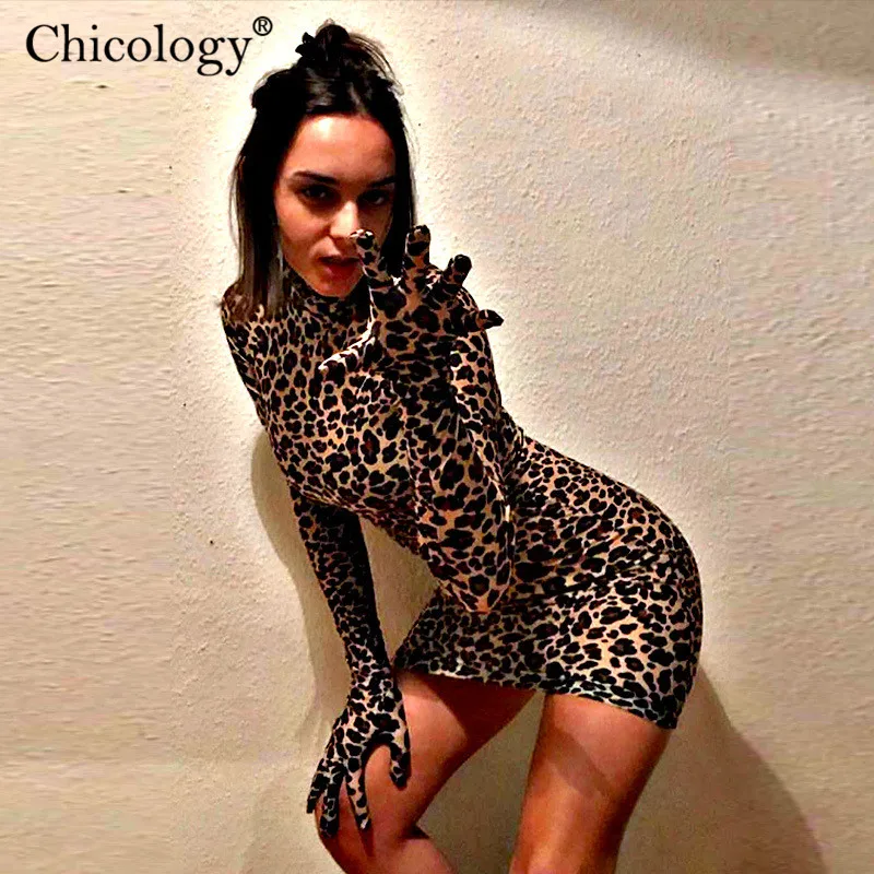 Женское облегающее платье мини Chicology леопардовое с длинным рукавом вечерние