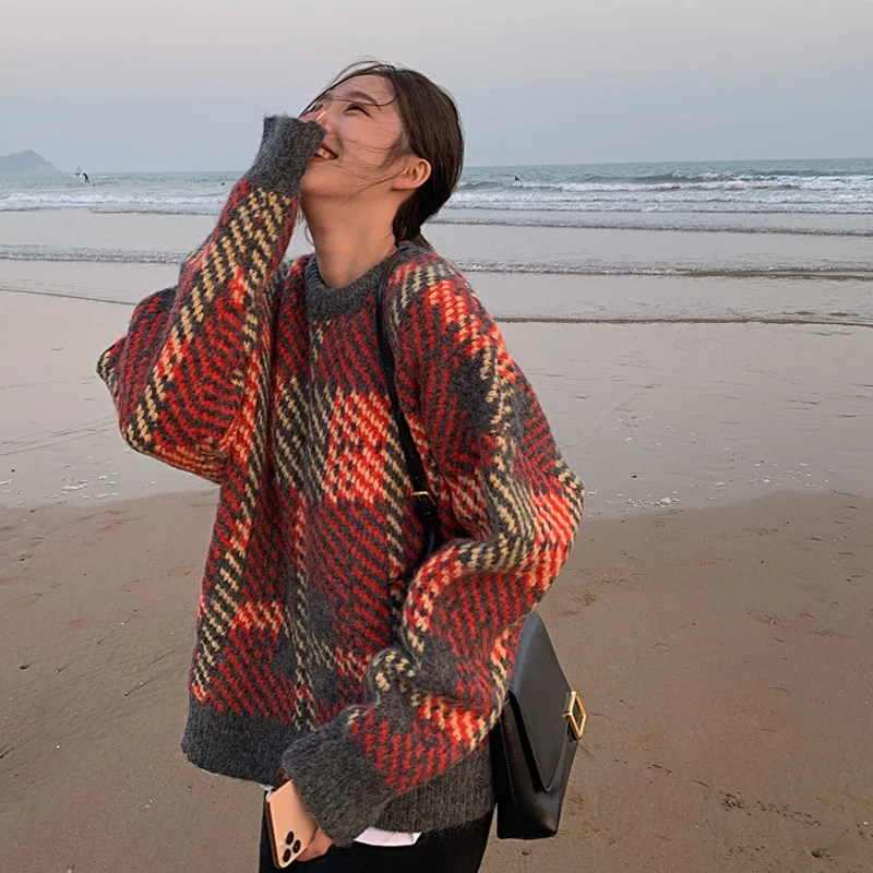 

2020 Autumn Winter New Thick Pullover Sweater Women Retro Plaid Sweater Temperament Loose Top Winter Clothes Women UK608