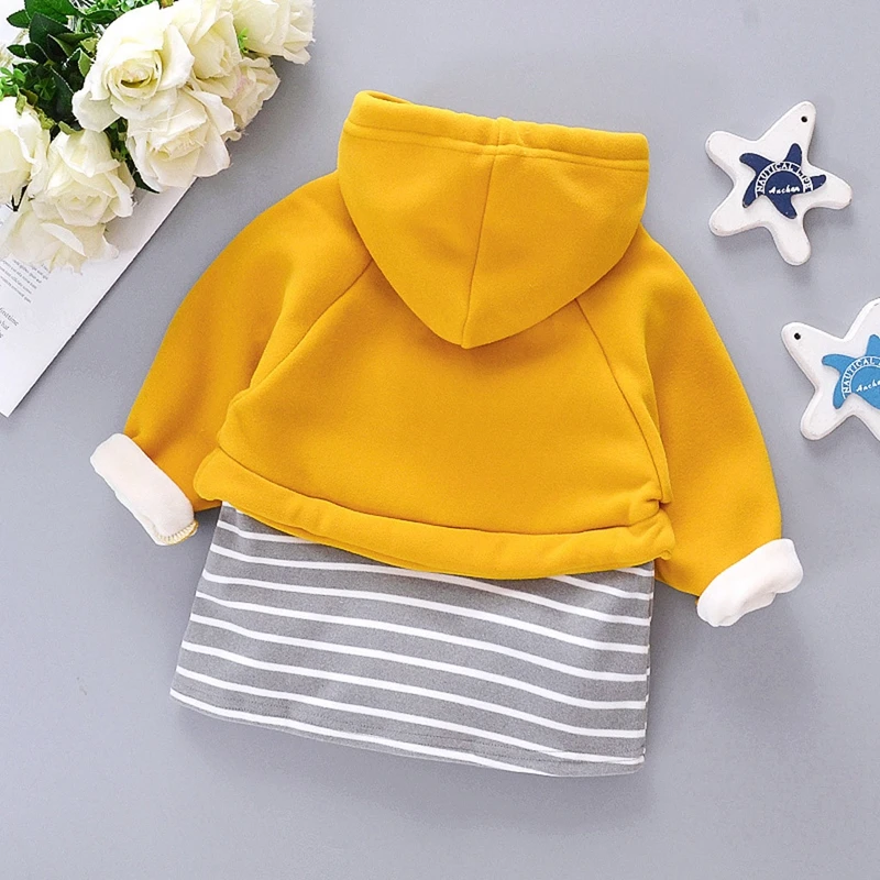 Зимний свитер для маленьких девочек плюшевые пальто с бантом флисовое платье