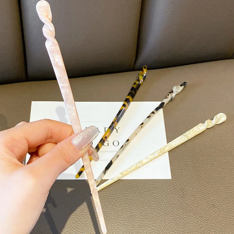 

Xwen 2021 New Women Elegant Hairpin Simple Long Acetate Hair Sticks Hair Back Of The Head Fashion Hair Accessories