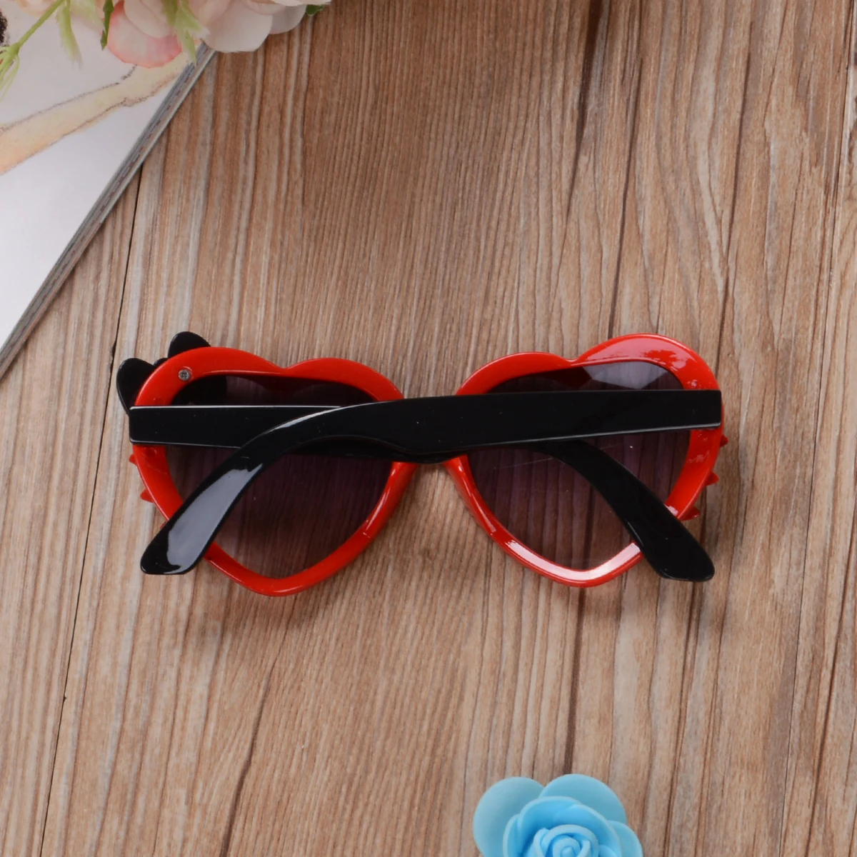 Gafas de sol a la moda para ni&ntilde;os y ni&ntilde;as, lentes de sol infantiles de dibujos animados con forma de coraz&oacute;n, accesorios de protecci&oacute;n para la playa, 6 colores-2