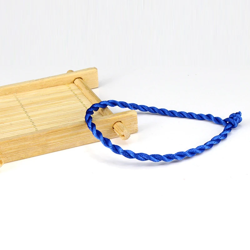 Женский и мужской браслет с красной нитью красный зеленый ручной работы