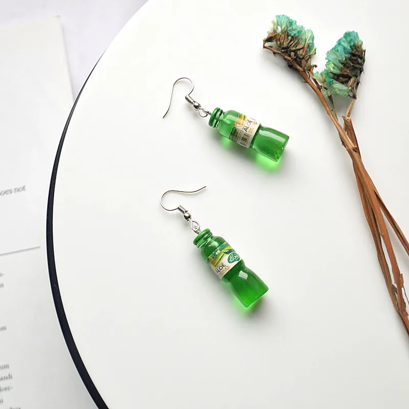 Вине в стиле Харадзюку милые серьги-подвески из смолы виде фруктового сока и