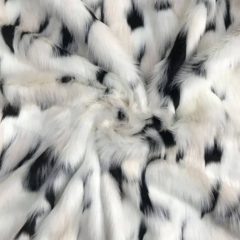 

Autumn and Winter Artificial Fur, Milky White Jacquard Whole Piece of Imitation Coat , Home Textile Fabric Plush