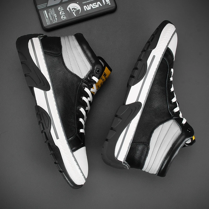 Кроссовки мужские из натуральной кожи высокие с перекрестной шнуровкой круглый