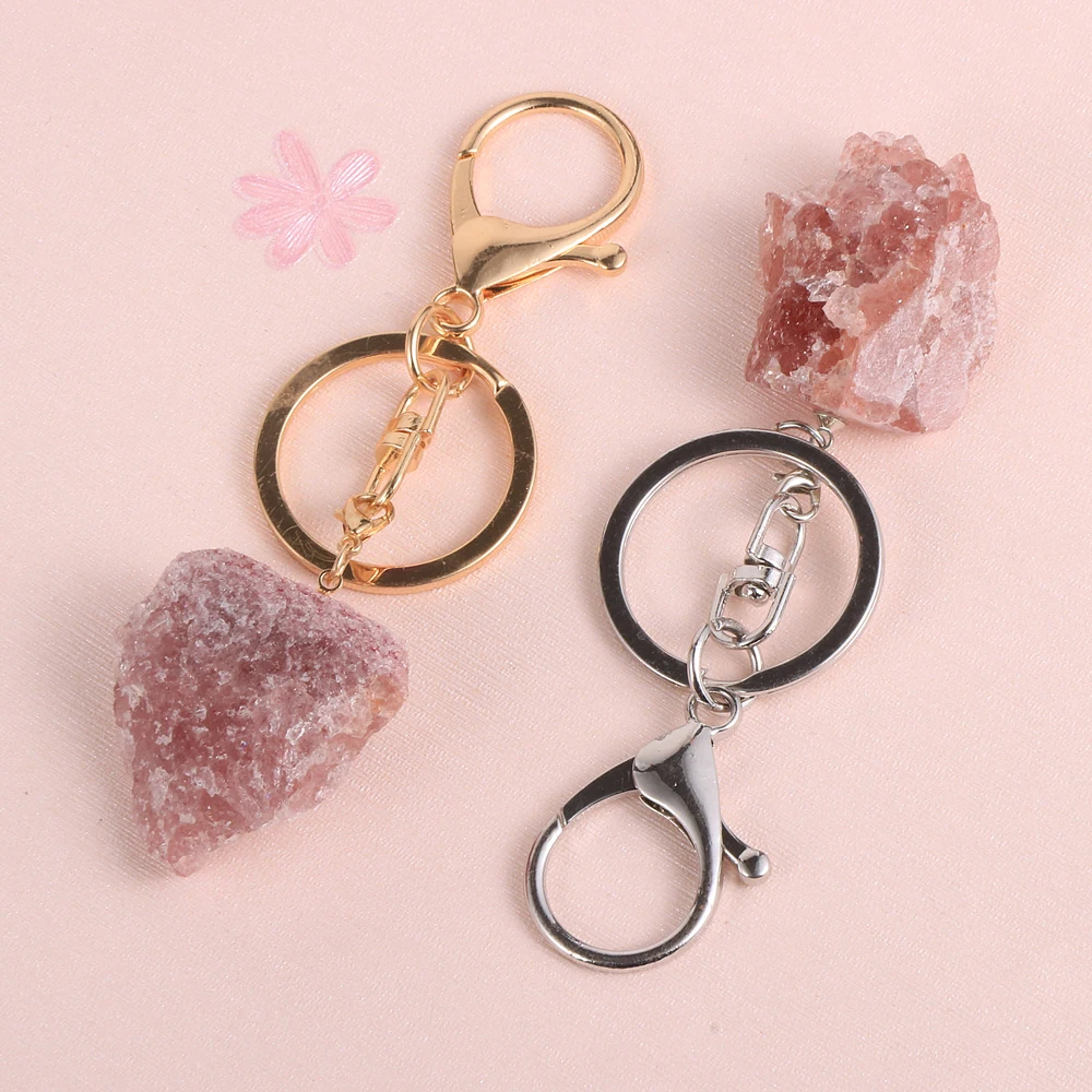 

2020 Original Strawberry Crystal Pendant Keychain Pink Quartz Gift Key Rings Fashion BOHO Natural Stone Keyring For Women Ladies