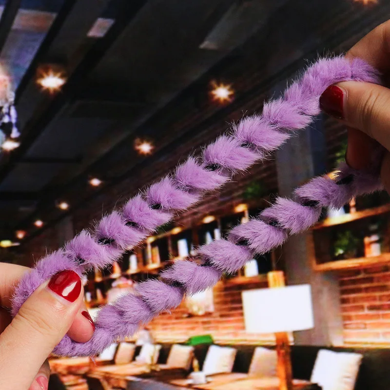 Резинка для волос женская детская зимняя из искусственного кроличьего меха